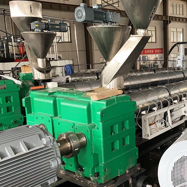 Экструдер для производства полиэтиленовой пленки (СРЕ)