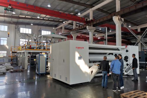 Линии экструзии пленки CPP в производственных помещениях заказчиков