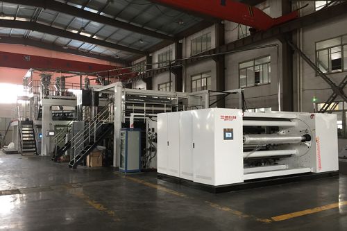 Линии производства полиэтиленовой пленки в помещениях заказчиков