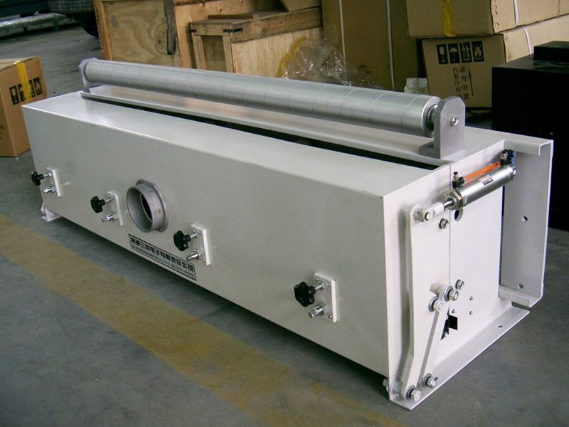 Разгрузочная станция с боковым открытием для двусторонней обработки